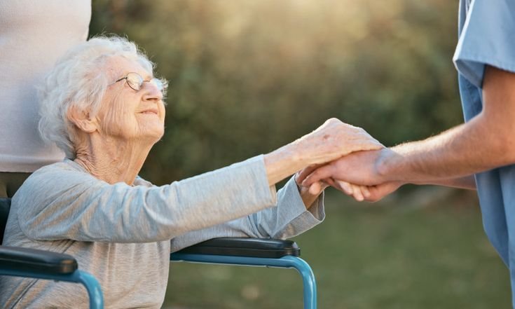 مكتب الهنا: نقدم خدمات رعاية المسنين بالمنزل والرعاية الصحية لكبار السن